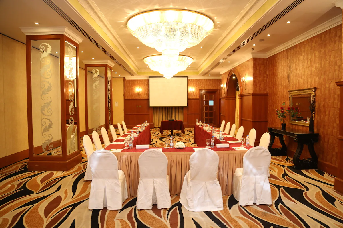 اتاق کنفرانس هتل گرند ابجد دبی